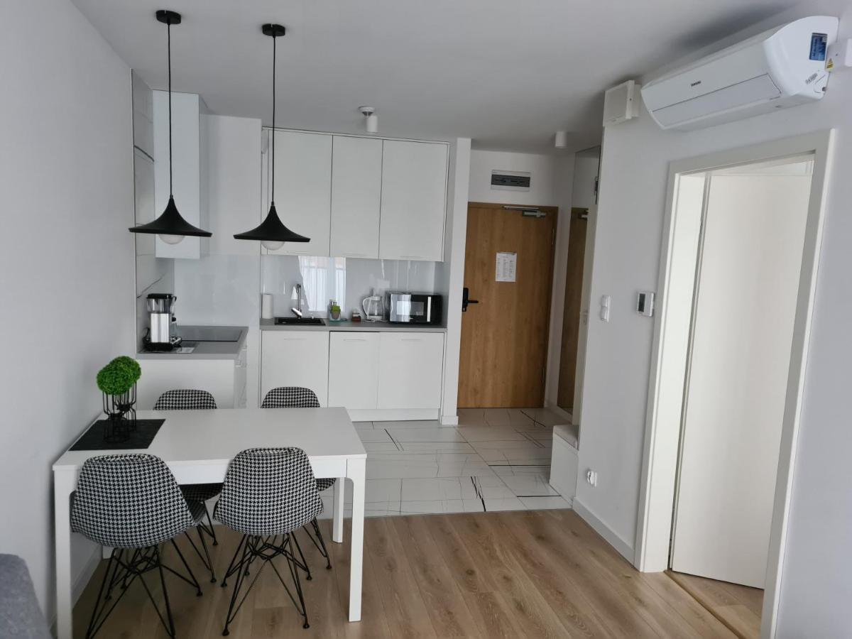 Apartamenty Kasprowicza 20A Klimatyzacja Basen Fintess Sauny Parking Bawialnia Zmywarkataras Wysoki Standard W Pelni Wyposazony كولوبرزيغ المظهر الخارجي الصورة